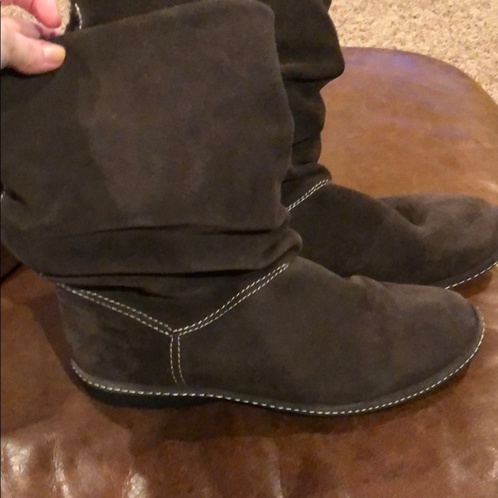 Land’s End slouchy suede boots 8.5